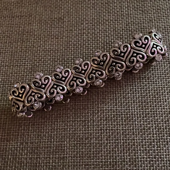 Heart Stretch Bracelet - Picture 6 of 10